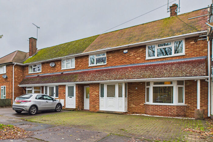 3 Bedroom Terraced House For Sale In Adeyfield Gardens, Hemel Hempstead, HP2