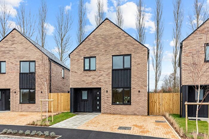 3 Bedroom Detached House For Sale In Culpeper Close, Isfield, TN22