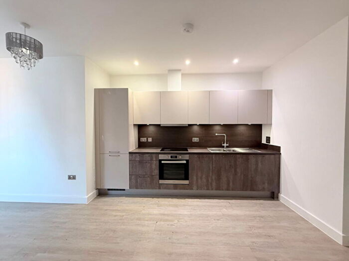 2 Bedroom Apartment For Sale In Flat Royal House Princes Gate -, Homer Road, B91