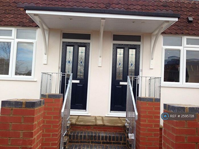 1 Bedroom Flat To Rent In Church Walk, Burgess Hill, RH15