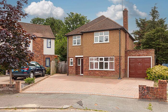 3 Bedroom Detached House To Rent In Medina Avenue, Esher, KT10