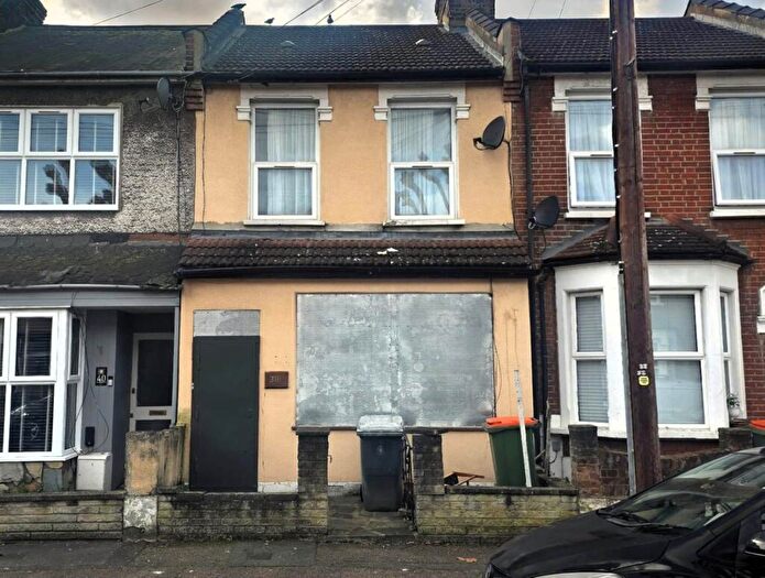 2 Bedroom Terraced House For Sale In Hubert Rd, East Ham, E6