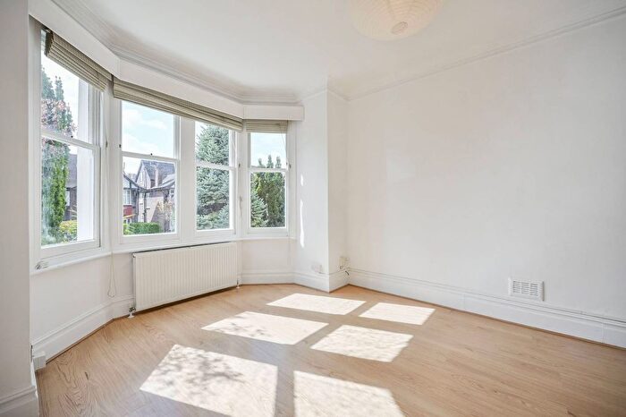 1 Bedroom Flat For Sale In Cranley Gardens, Cranley Gardens, London, N10