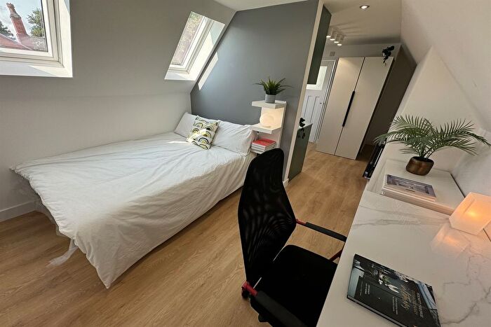 1 Bedroom Flat To Rent In Sky Point One, Chilwell Road, Beeston, NG9