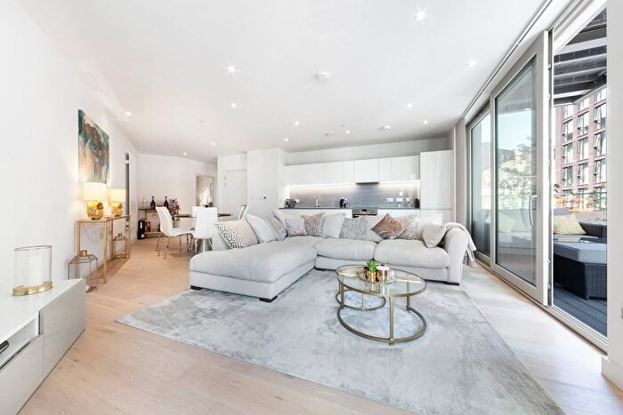 2 Bedroom Flat For Sale In Liner House, Royal Wharf, E16