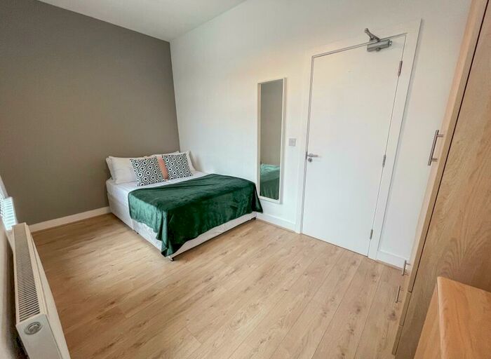 5 Bedroom Terraced House To Rent In Molyneux Road, L6