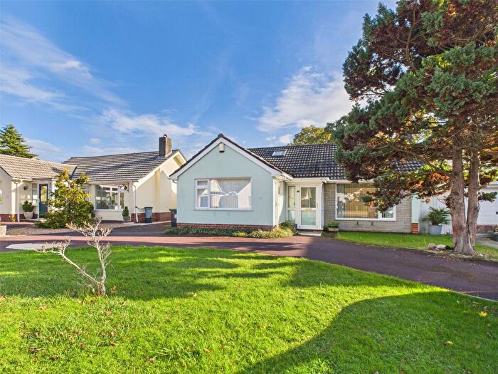 3 Bedroom Bungalow For Sale In Talbot Drive, Highcliffe, Dorset, BH23
