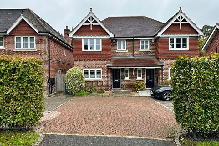 3 Bedroom Semi-Detached House For Sale In Claremont Avenue, Camberley, GU15
