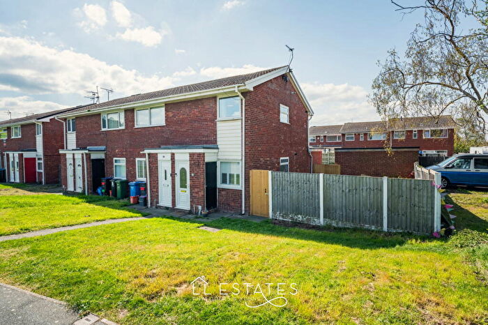 2 Bedroom Flat For Sale In Ffordd Penrhwylfa, Prestatyn, Denbighshire, LL19