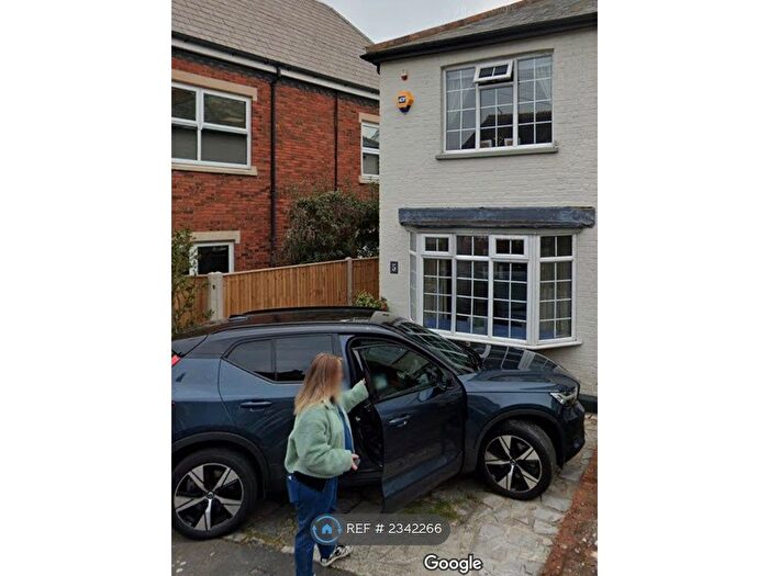 3 Bedroom End Of Terrace House To Rent In Brockenhurst Road, South Ascot, SL5