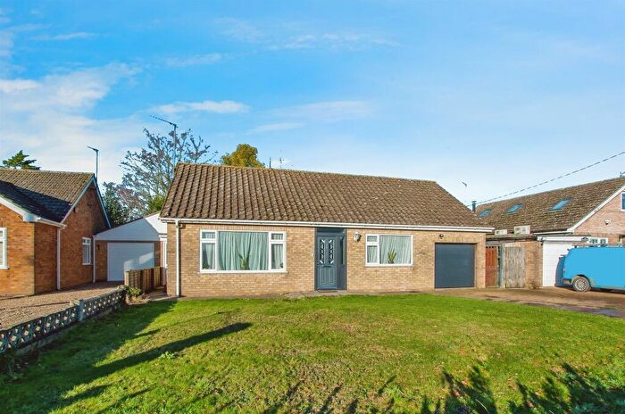 2 Bedroom Detached Bungalow For Sale In Needham Bank, Friday Bridge, Wisbech, PE14