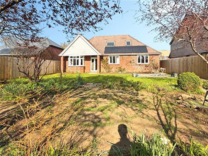4 Bedroom Detached House For Sale In Rowden Close, West Wellow, Romsey, Hampshire, SO51
