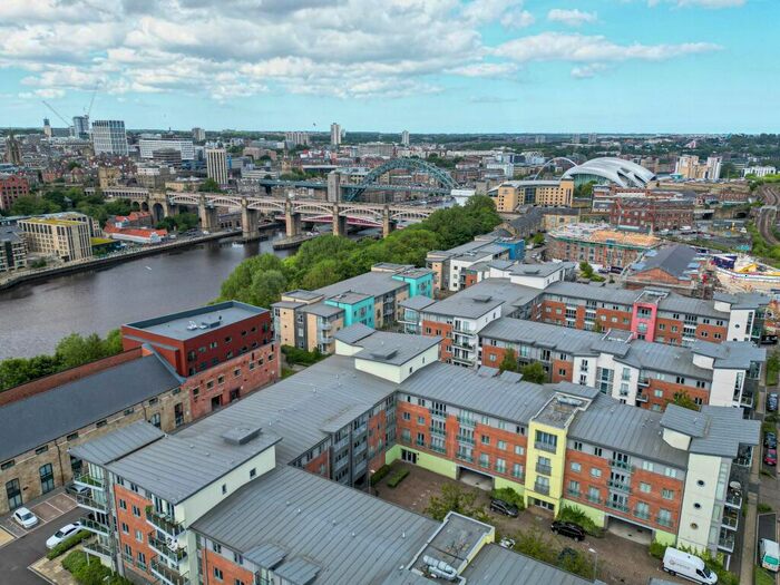 2 Bedroom Apartment For Sale In Cameronian Square, Worsdell Drive, Gateshead, NE8
