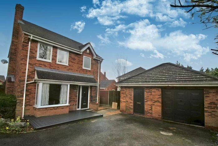 3 Bedroom Detached House To Rent In Charlecote Walk, Nuneaton, CV11