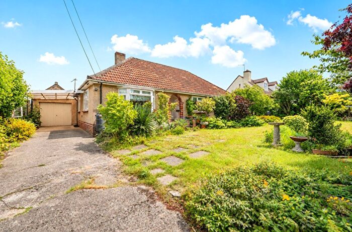 4 Bedroom Bungalow For Sale In Stoke Road, Henlade, Taunton, Somerset, TA3