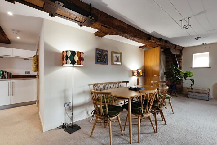 3 Bedroom Flat To Rent In Abbey Mill, , Mill Street, GL20