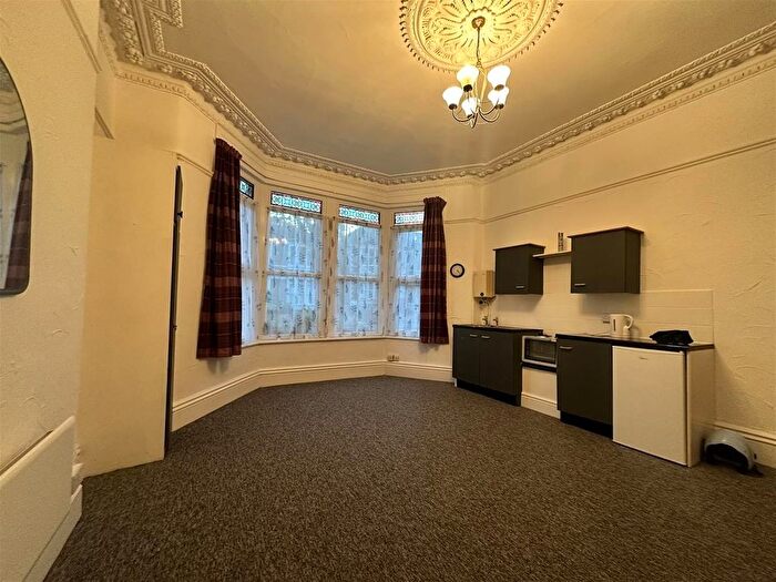 1 Bedroom Flat To Rent In Cranbrook Rd, Redland, Bristol, BS6