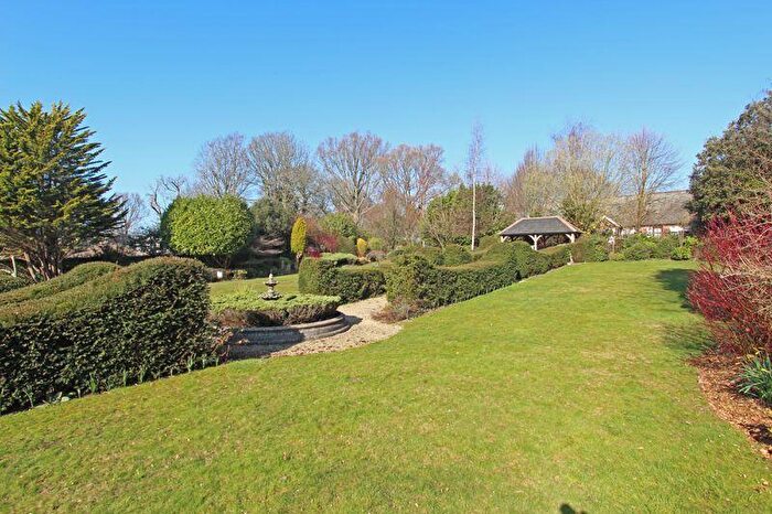 1 Bedroom Flat For Sale In Hassocks Road, Hurstpierpoint, BN6