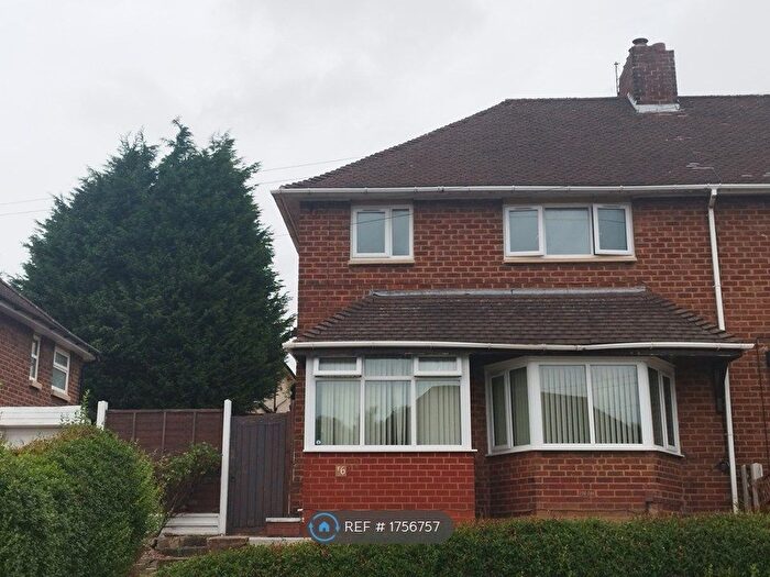 4 Bedroom Semi-detached House To Rent In Talbot Road, Dudley, DY2