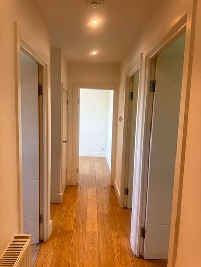 2 Bedroom Flat To Rent In Tregenna Court, Alexandra Avenue, Harrow, HA2