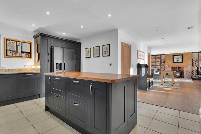 4 Bedroom Detached House For Sale In Brookside, Rearsby, LE7