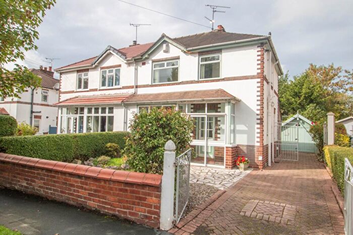 3 Bedroom Semi-Detached House For Sale In Sefton Road, Hoole, Chester, CH2