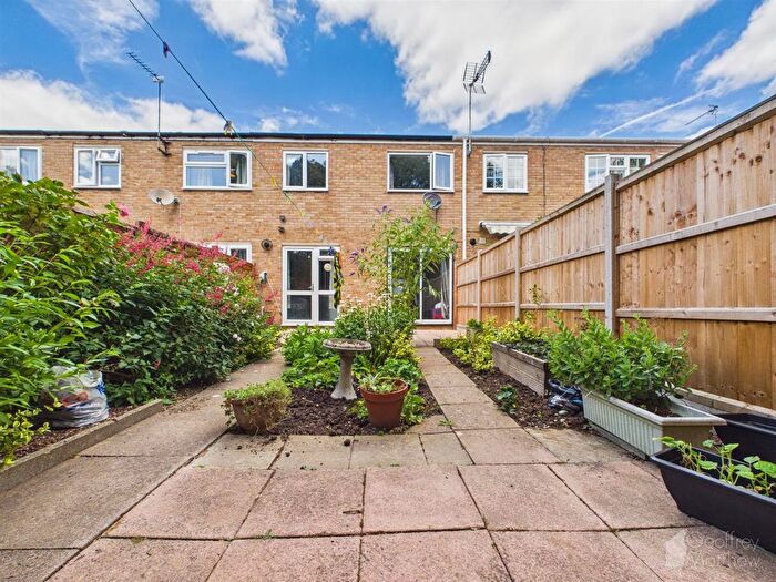 3 Bedroom Terraced House For Sale In Ely Close, Wellfield Wood, Stevenage, SG1