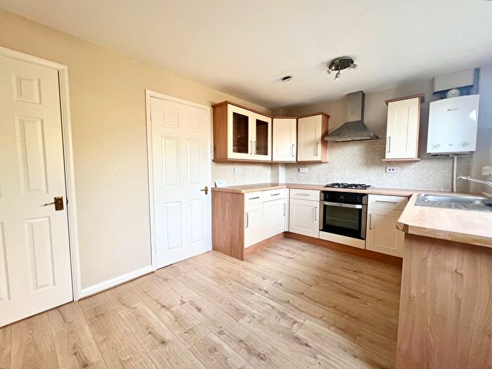 3 Bedroom Semi-detached House To Rent In Rushy Close, Nottingham, NG8