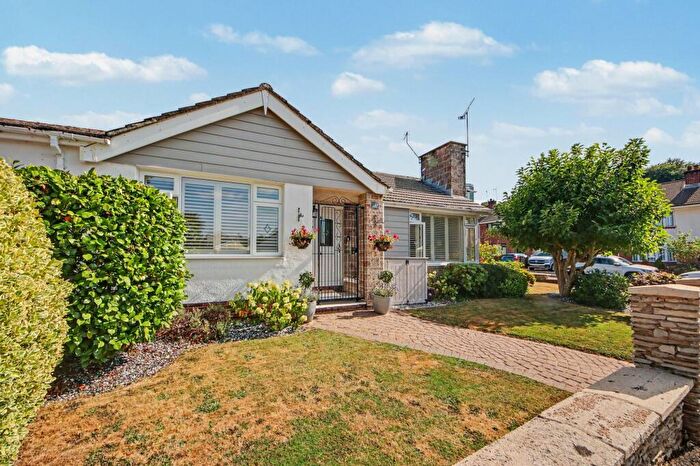 2 Bedroom Detached Bungalow For Sale In Ellis Road, Thornhill, SO19