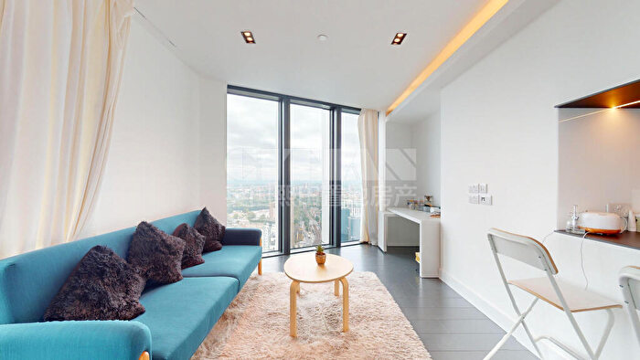 2 Bedroom Apartment To Rent In Amory Tower, Marsh Wall, London, E14