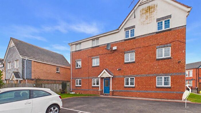 2 Bedroom Flat For Sale In Turnstile Mews, Roker, Sunderland, SR6