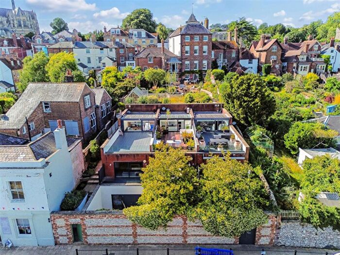 3 Bedroom Terraced House For Sale In Tarrant Street, Arundel, BN18