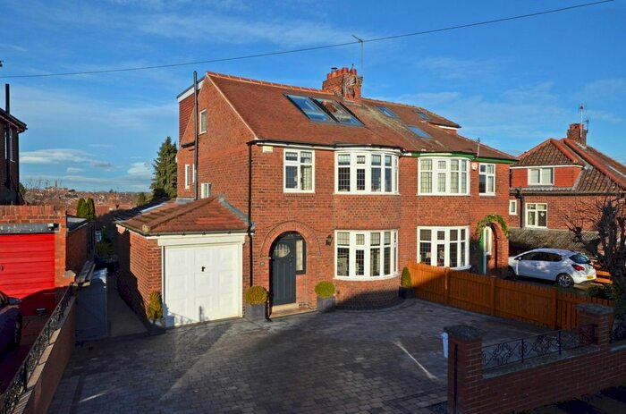 4 Bedroom Semi-Detached House To Rent In Windmill Rise, Holgate, York, YO26