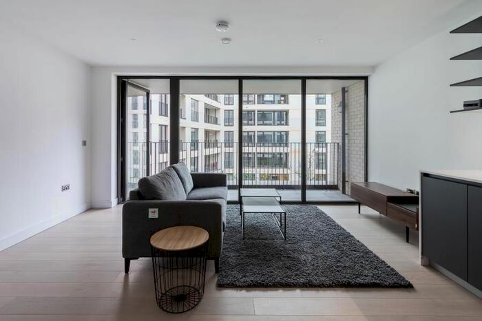 2 Bedroom Flat To Rent In Rosewood Building, Cremer Street, E2