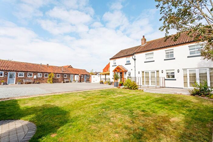 6 Bedroom Detached House For Sale In High Street, Bempton, Bridlington, East Riding Of Yorkshire, YO15