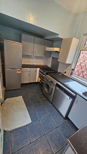 3 Bedroom Semi-Detached House To Rent In Finnemore Road, Birmingham, B9