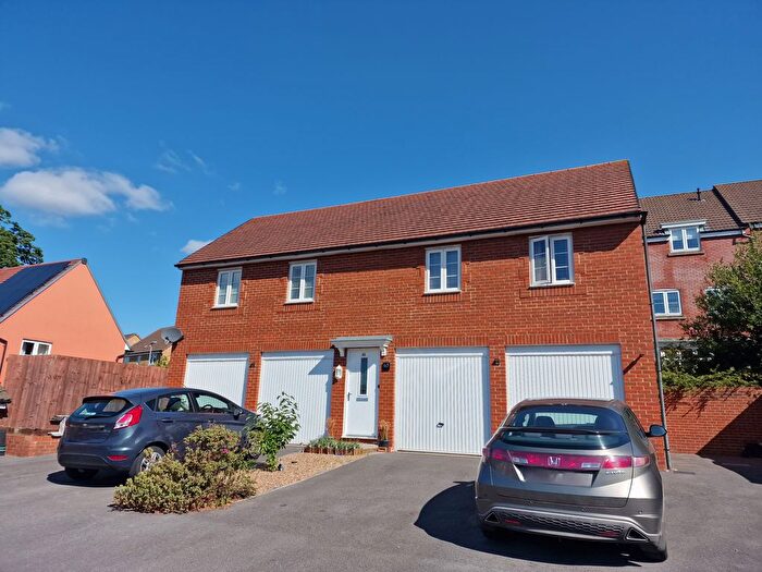 2 Bedroom Property To Rent In Raleigh Road, Yeovil, BA21