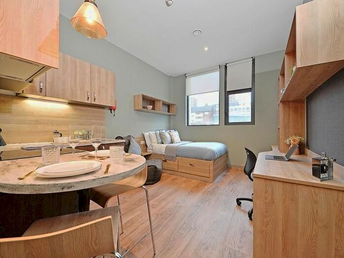 1 Bedroom Flat To Rent In Fontenoy Street, City Centre, Liverpool L3