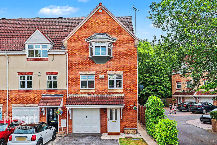 3 Bedroom Town House For Sale In Cobblestone Drive, Mansfield, NG18