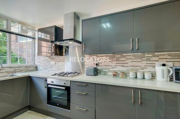 5 Bedroom Property To Rent In Spring Walk, London, E1