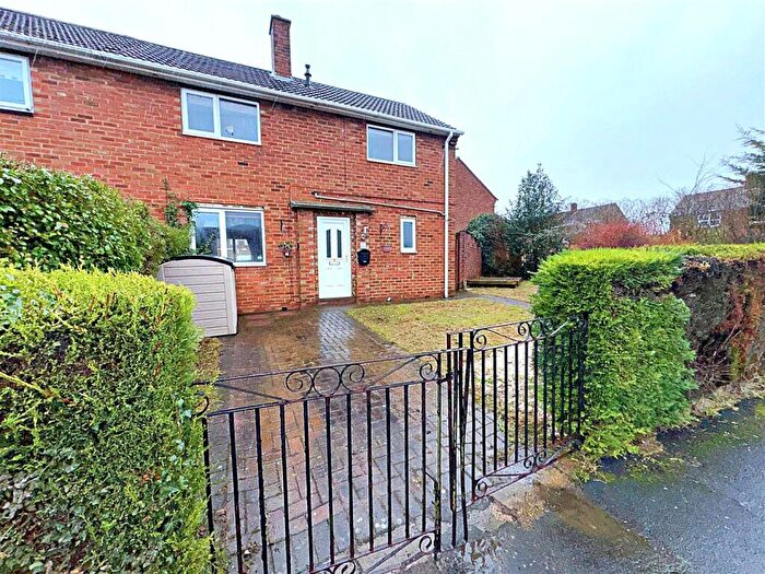 3 Bedroom Semi Detached House For Sale In Salisbury Avenue, Waltham, Grimsby, N.E. Lincs, DN37