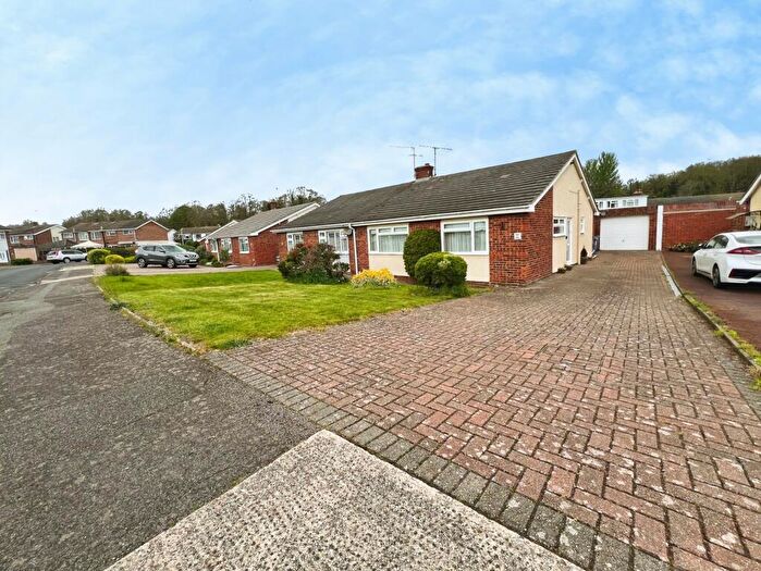 3 Bedroom Bungalow For Sale In Cobham Chase, Faversham, Kent, ME13