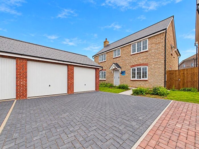 4 Bedroom Detached House For Sale In Old Dairy Way, Netherend, Lydney, GL15