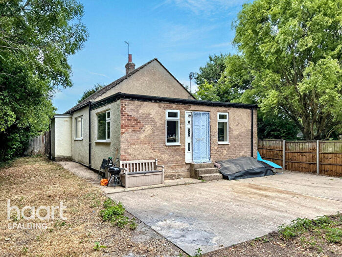 2 Bedroom Bungalow For Sale In Drove Road, Shepeau Stow, PE12