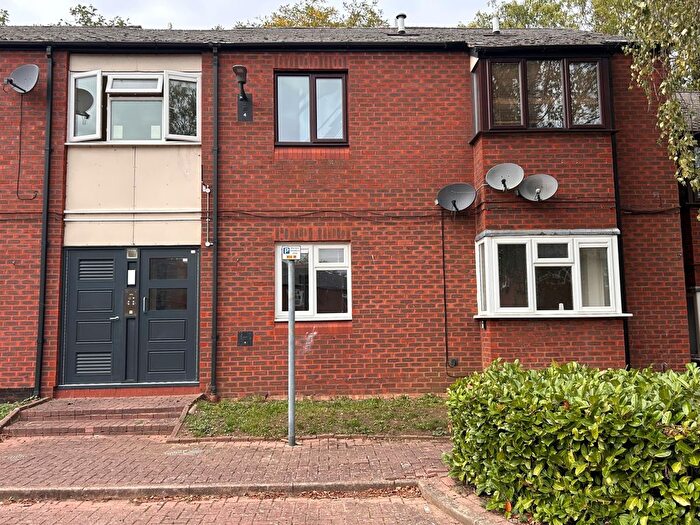 1 Bedroom Flat To Rent In Durrans Court, Bletchley, MK2