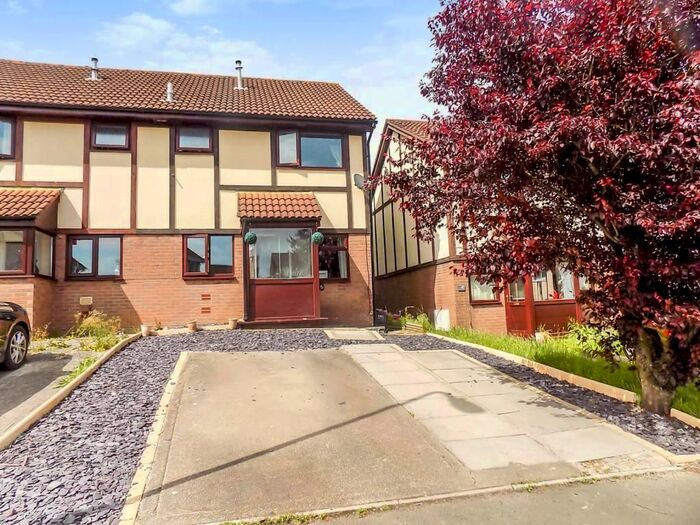 3 Bedroom Property To Rent In Lavender Court, Brackla, Bridgend, CF31