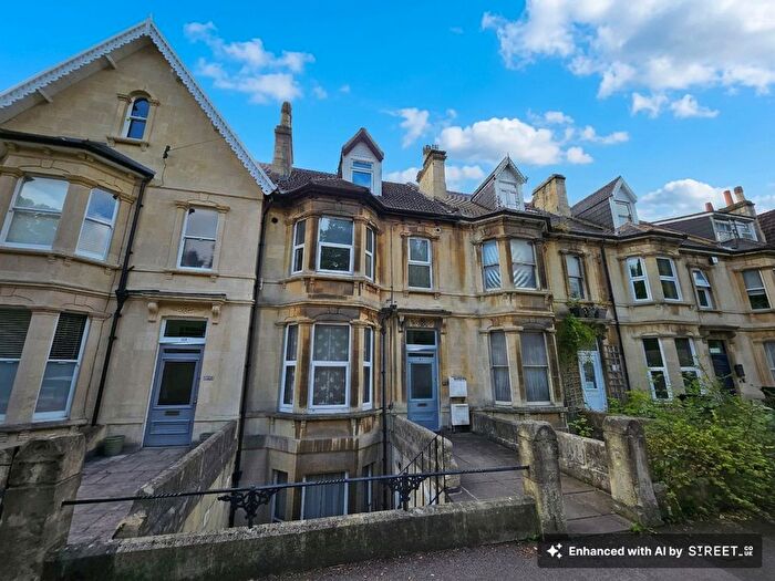2 Bedroom Maisonette To Rent In London Road West, Bath, BA1