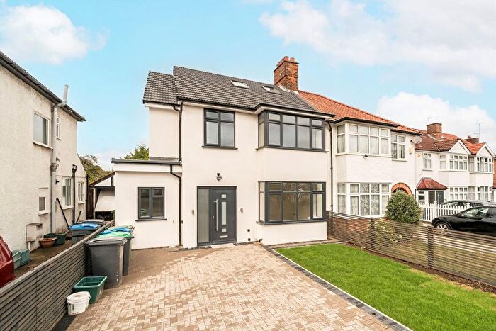 4 Bedroom Property To Rent In Beresford Avenue, Surbiton, KT5