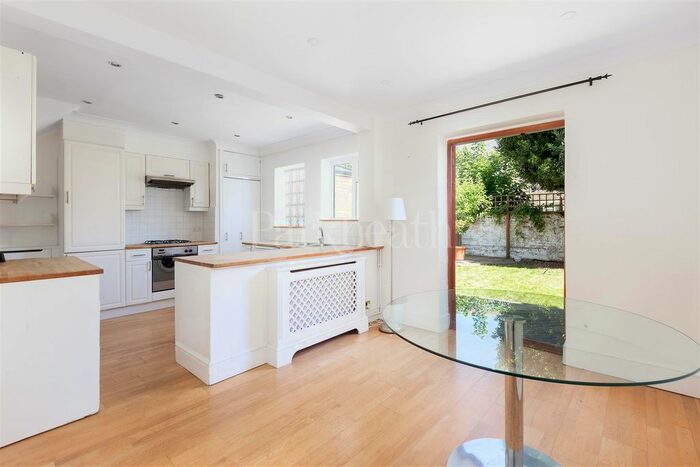 3 Bedroom Terraced House To Rent In Huxley Street, London, W10