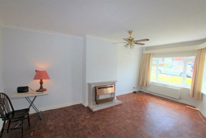 2 Bedroom Bungalow To Rent In Peel Drive, Sittingbourne, ME10